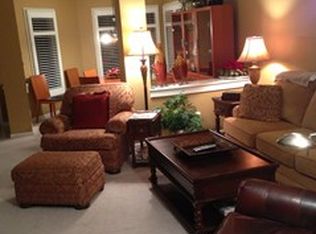 8121 Farmhurst Ln, Indianapolis, IN 46236