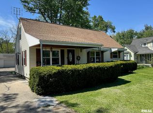 417 Caldwell St, Jacksonville, IL 62650