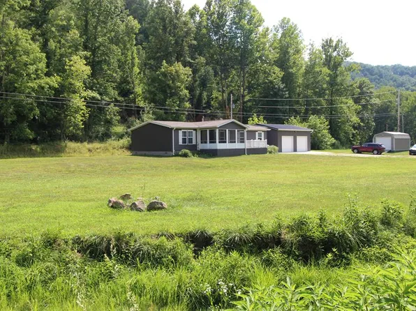 3791 Chestnut Rd, Paintsville, KY 41240