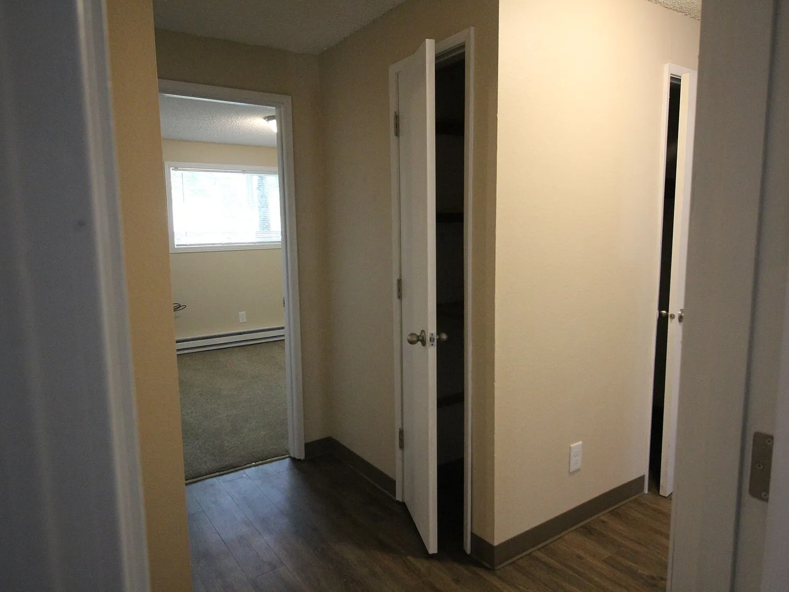 Regency Terrace — Photo 3