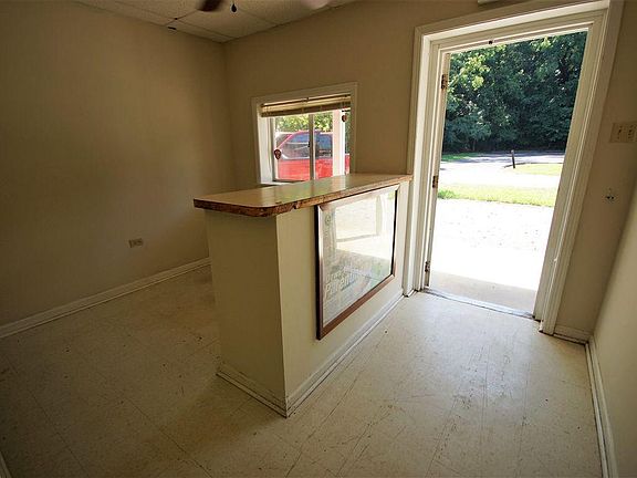 2nd image of 107 Kay Dr