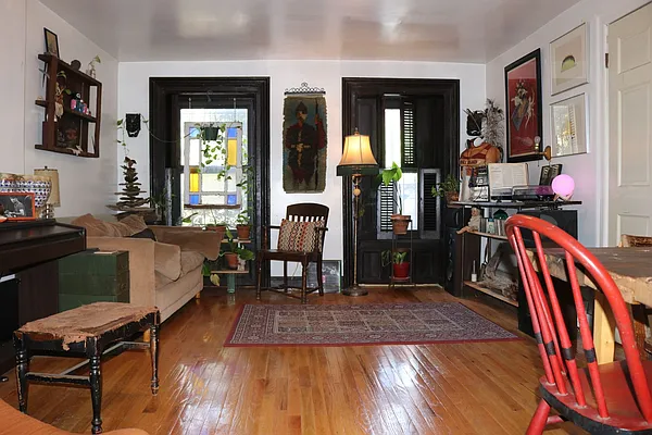 Sold by Waite & Associates Realty Inc | media 2