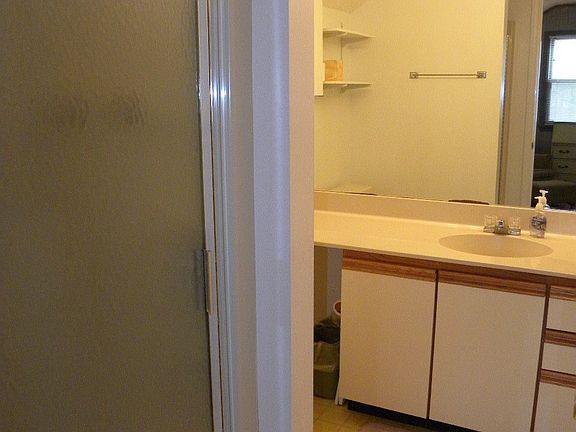 4th image of 39260 Retreat Dr #5