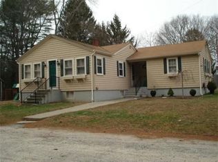 41 Oakland St, Westport, MA 02790