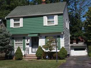 20001 Green Oak Dr, Euclid, OH 44117