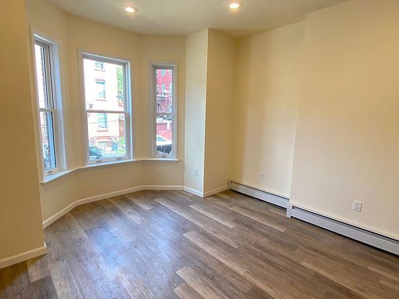 3rd image of 9 S Miller St APT 1