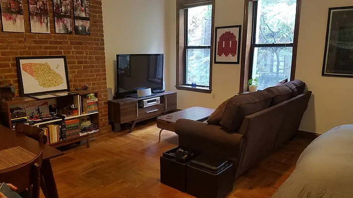 Rented by John Downey, LREB | media 23