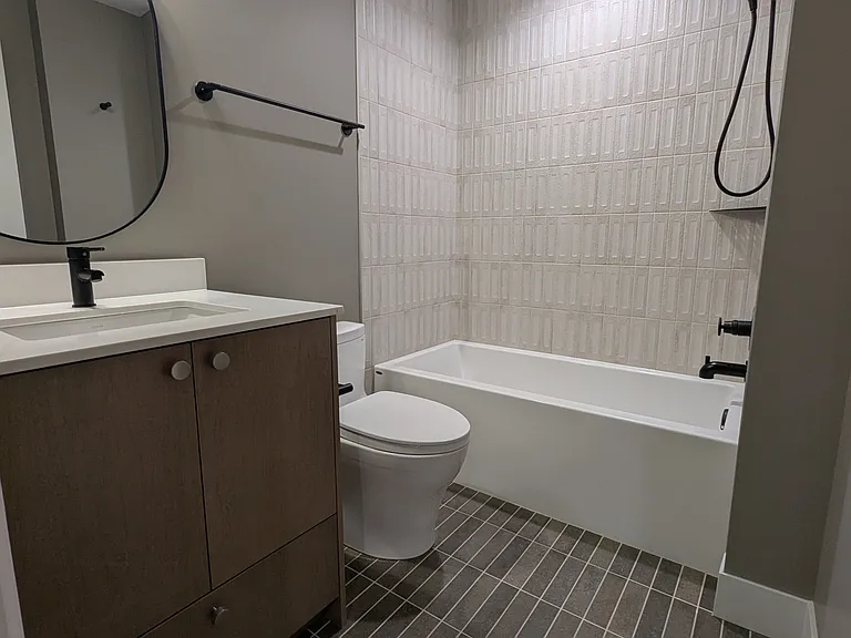 3951 W Barrett Ln — Photo 21