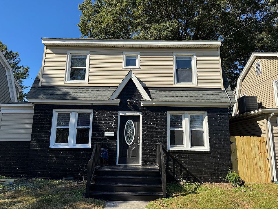 1st image of 975 Merrimac Ave
