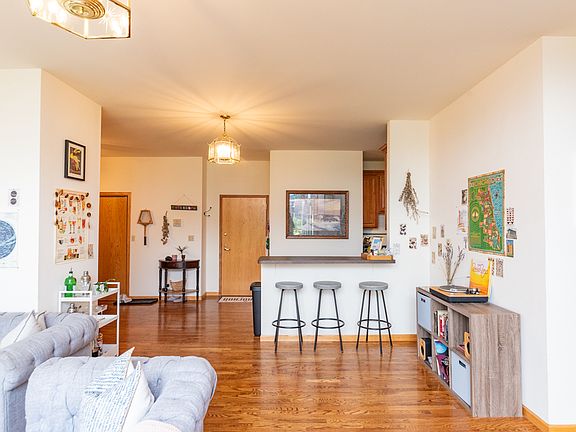 5th image of 2375 W Montana St APT 3B