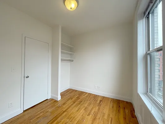 Rented by Compass | media 9