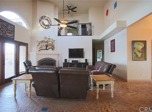 5th image of 37905 Myrtlewood Dr