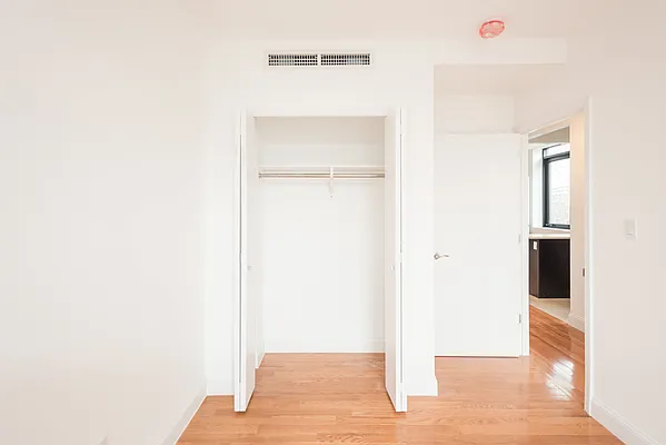 Rented by Modern Spaces | media 20