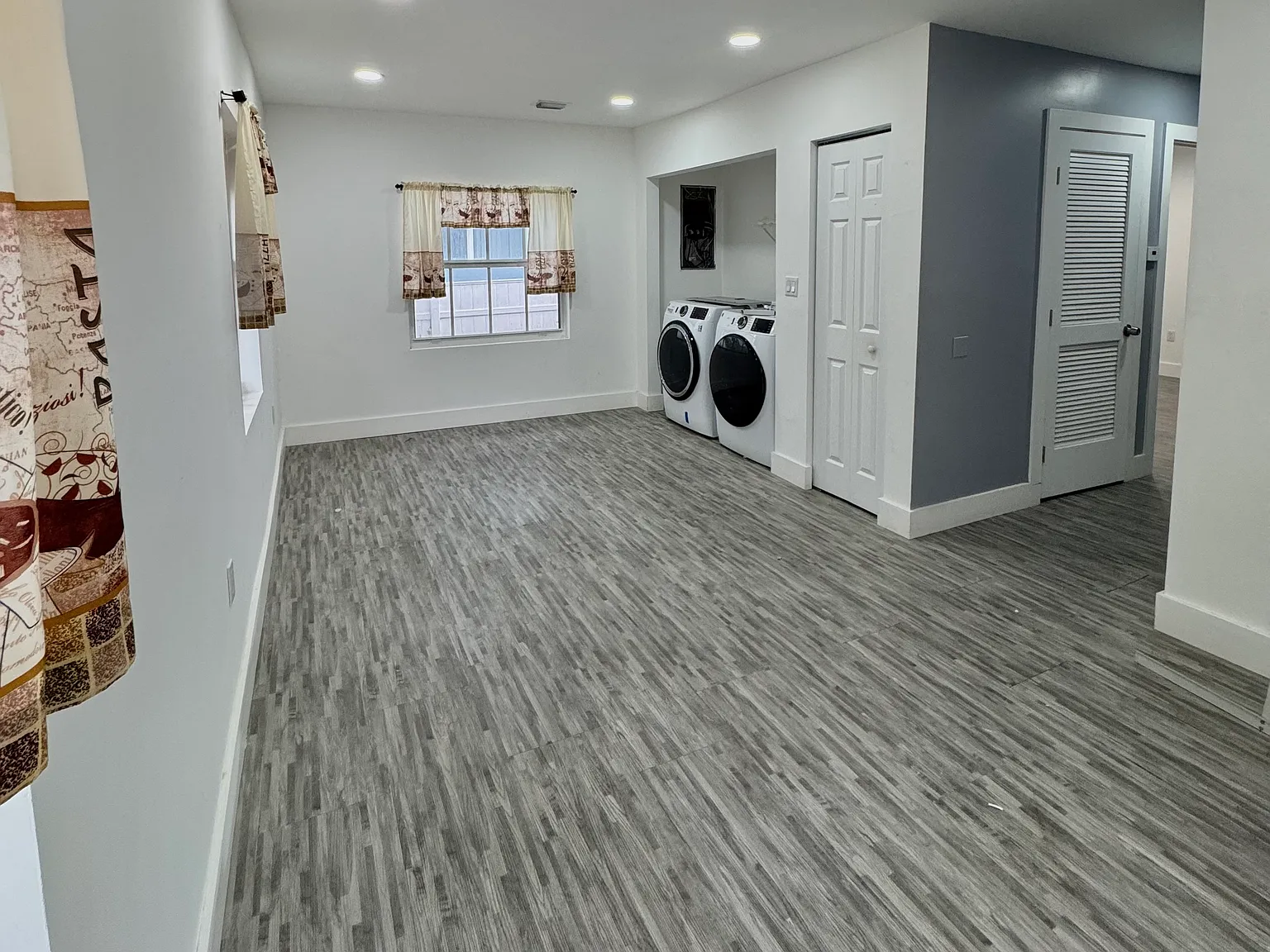 2 bed, 780 sqft, $2,500 — Photo 2