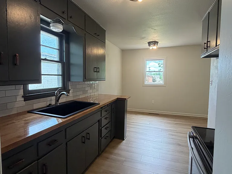 431 N Kokomo Ave — Photo 6