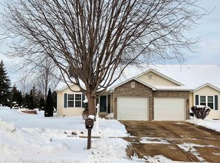 704 Malvern Hill Dr, Madison, WI 53718