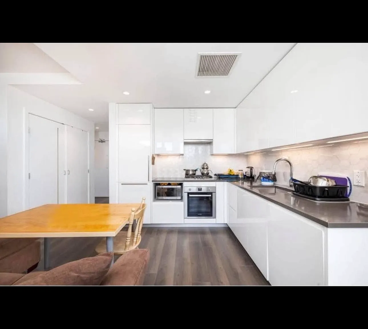 2 bed, 658 sqft, $2,650 — Photo 4