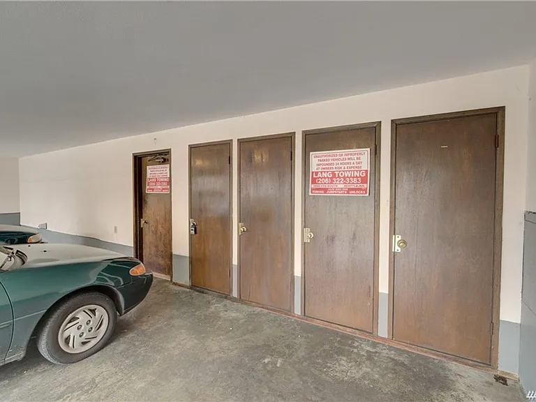 707 N 85th Street — Photo 17