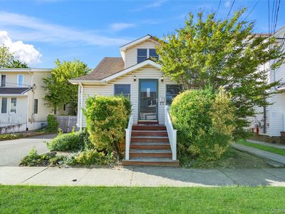 27 Locust Street, Greenvale, NY, 11548