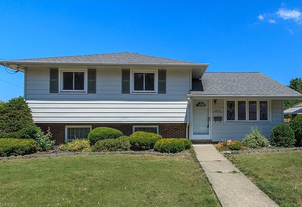 1st image of 31815 Daniel Dr