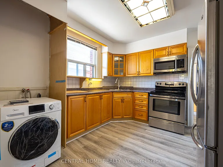 1650 King St E #MAIN — Photo 9
