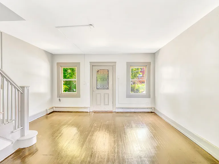 108 Ives St — Photo 6