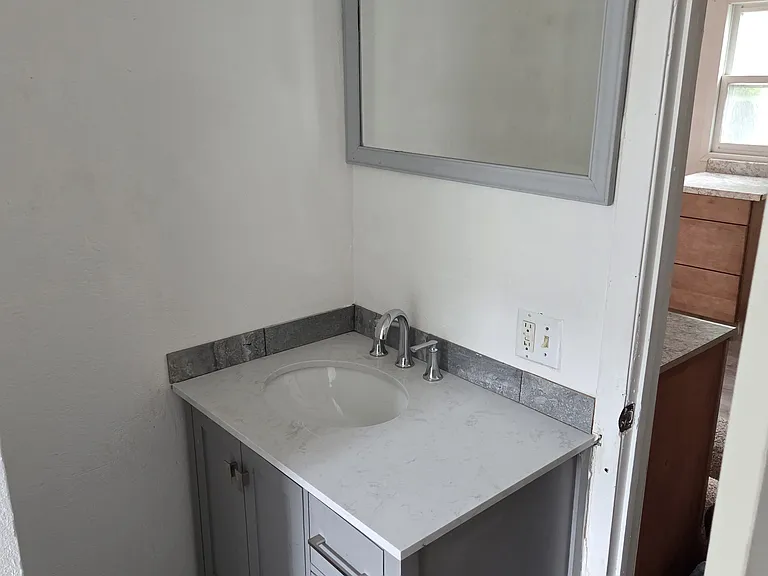 1002 Concordia Ave — Photo 12