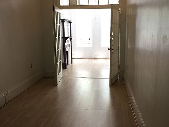 5th image of 857 Halsey St APT 01R