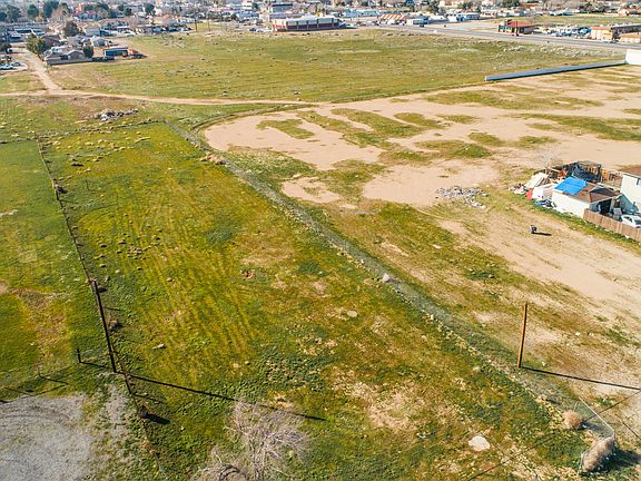 5th image of 15 Palmdale Blvd