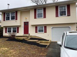 2092 Jason Ct, Crofton, MD 21114