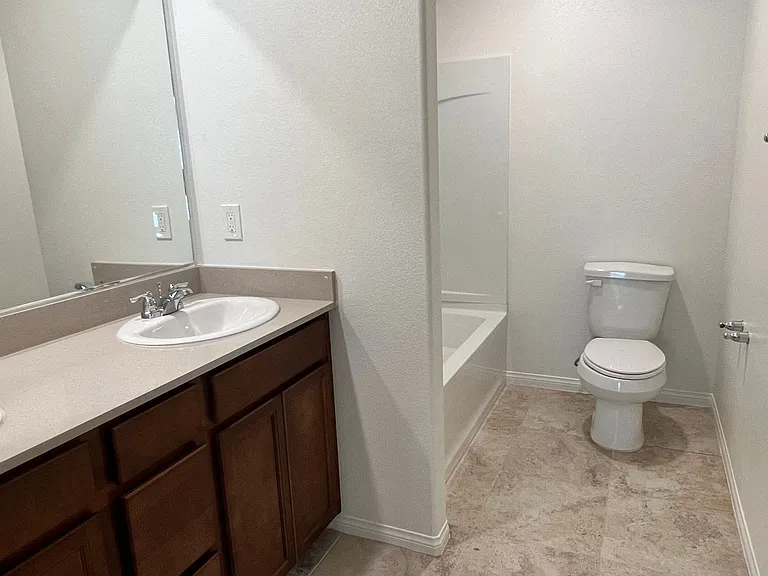 8679 Glen Echo Ave — Photo 3