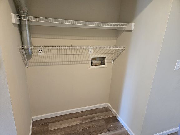 4th image of 119 Veasey Ln