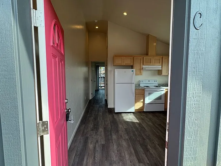 967 W Harris St — Photo 12