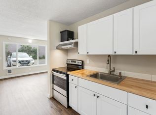 8104 SE Raymond St #11, Portland, OR 97206