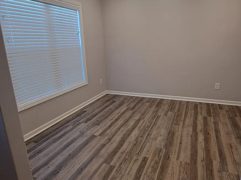 228 Patriot Dr — Photo 9
