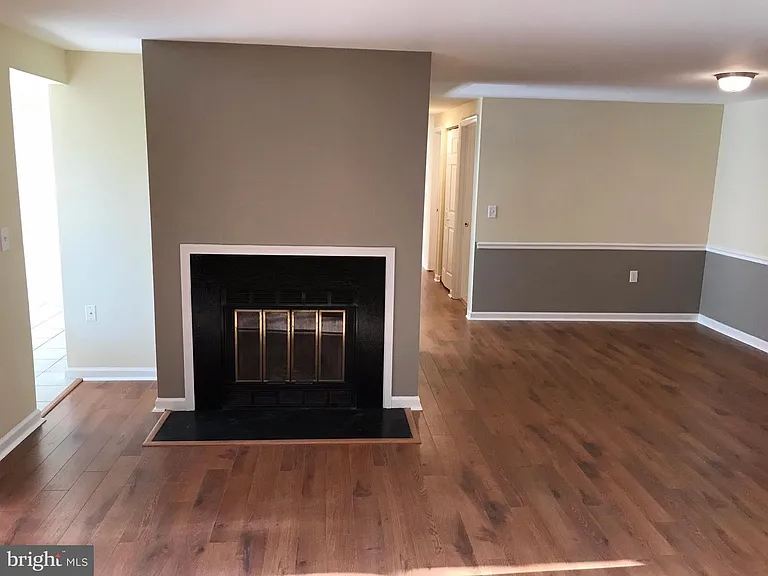18120 Chalet Dr #11-203 — Photo 3