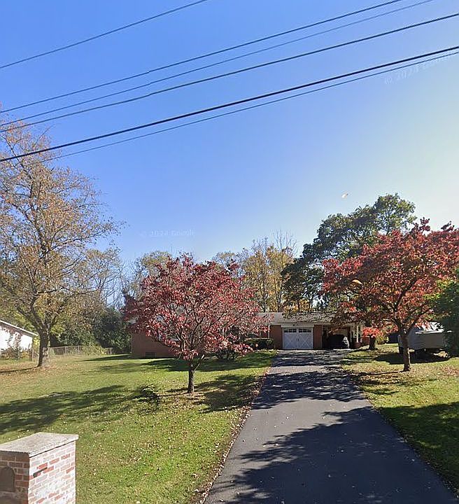 1st image of 164 Gabriel Dr