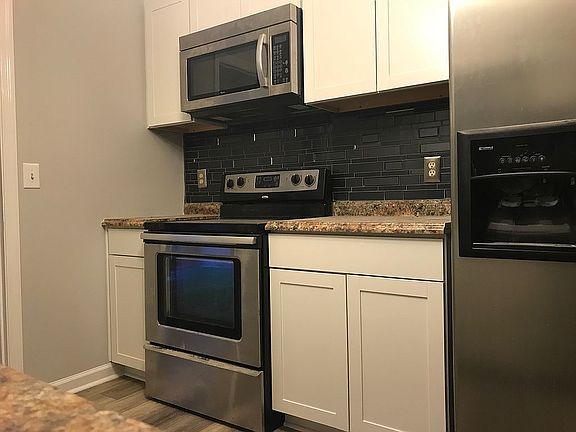 5th image of 3709 Gilliam St