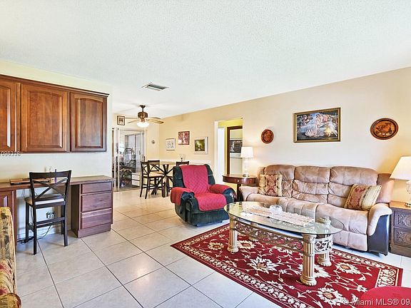 4th image of 4929 NW 54th St