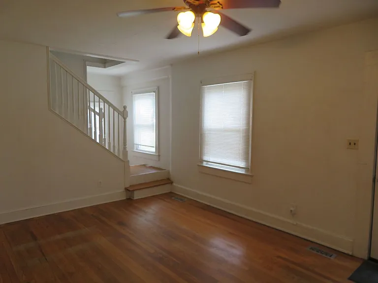 815 Floral Ave — Photo 3