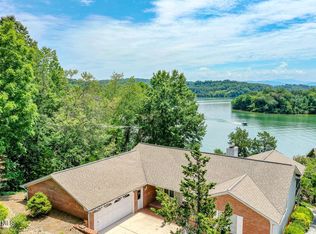 338 Southshore Dr, Greenback, TN 37742