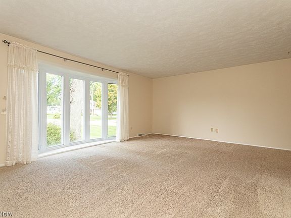 5th image of 7735 Ohio St
