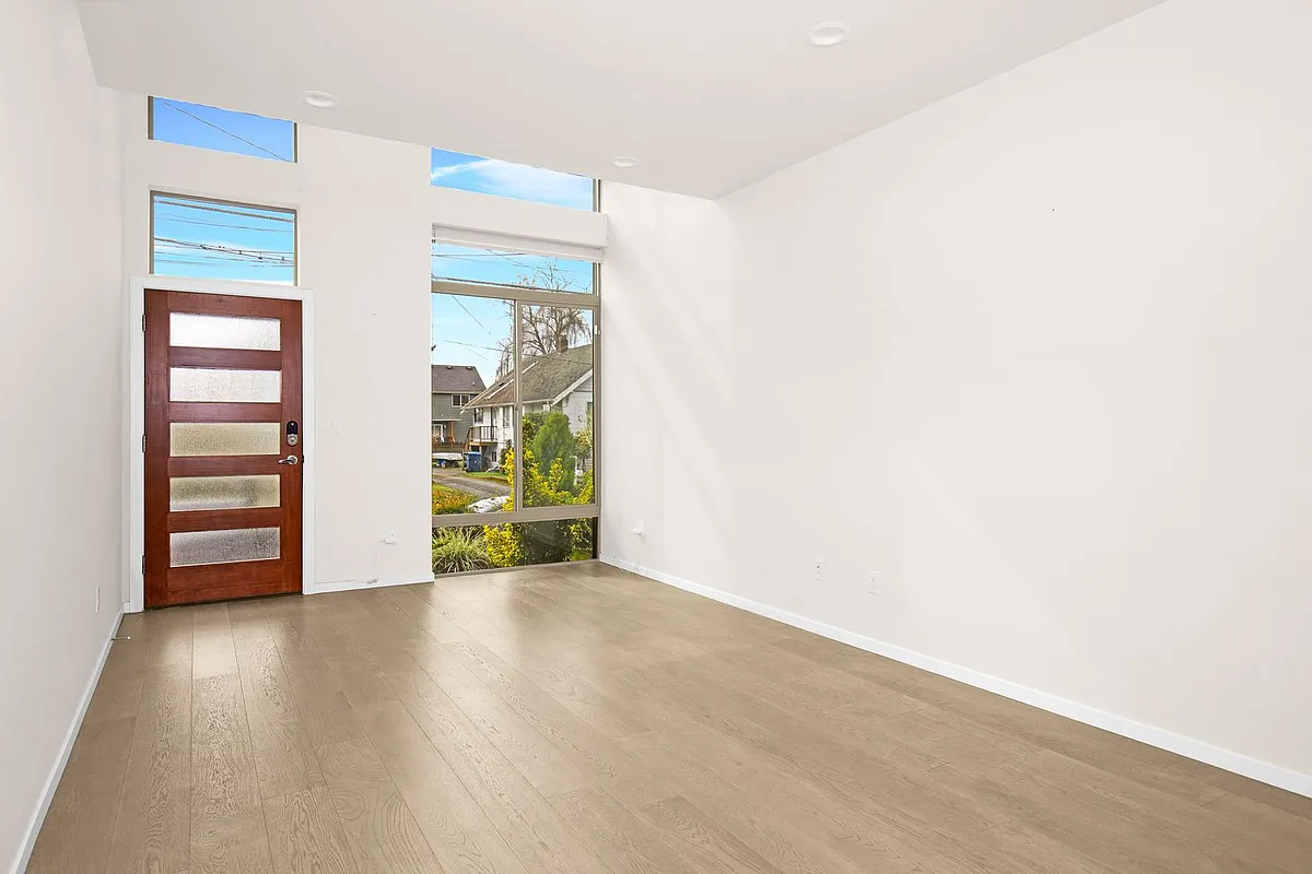 Building Photo - 824 NW 63rd St #B