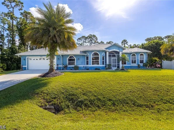 812 McArthur Ave, Lehigh Acres, FL 33936