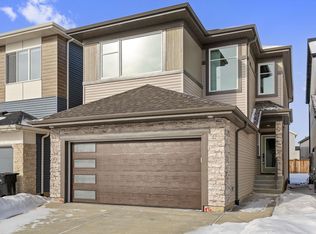 2220 158th St SW, Edmonton, AB T6W2S4