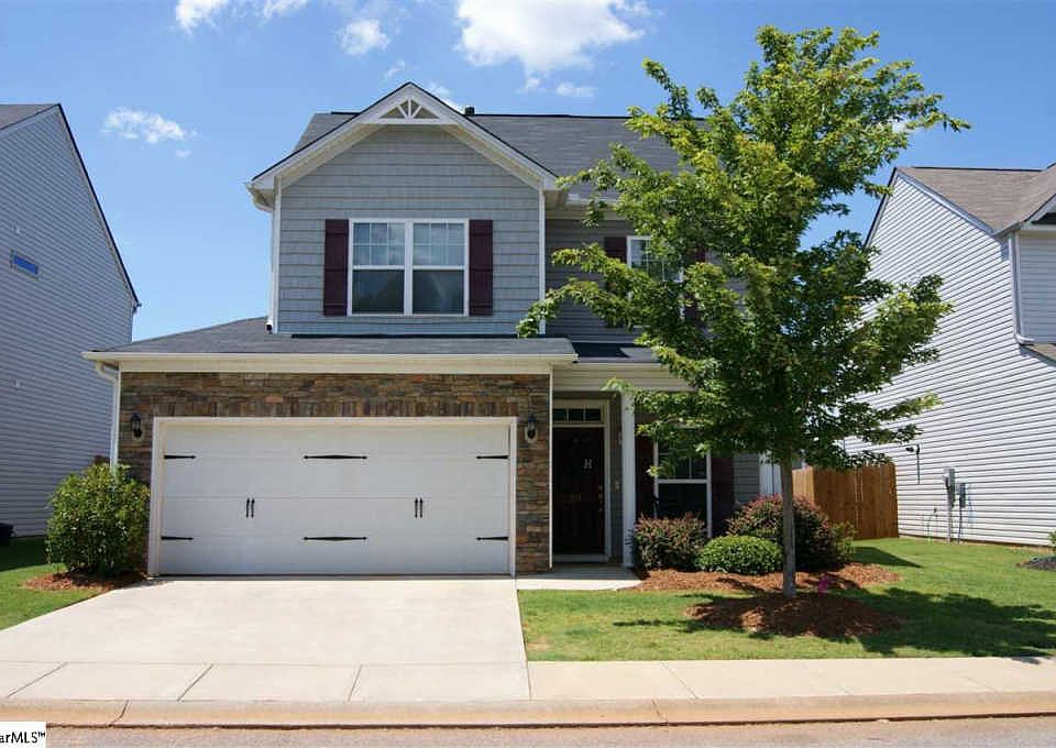 1st image of 311 Barrett Chase Dr