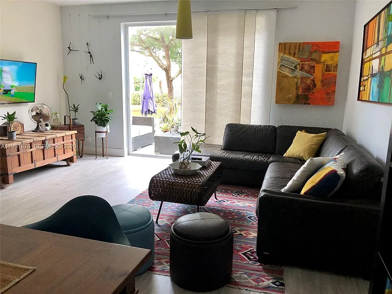 2233 Ensenada Ter — Photo 7