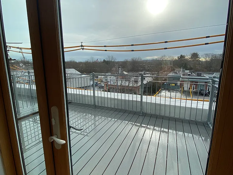 385 Pleasant St #7 — Photo 13