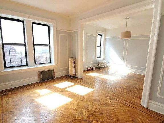 2nd image of 292 Saint Johns Pl #4D