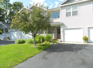 112 Starr Rd, Plainwell, MI 49080